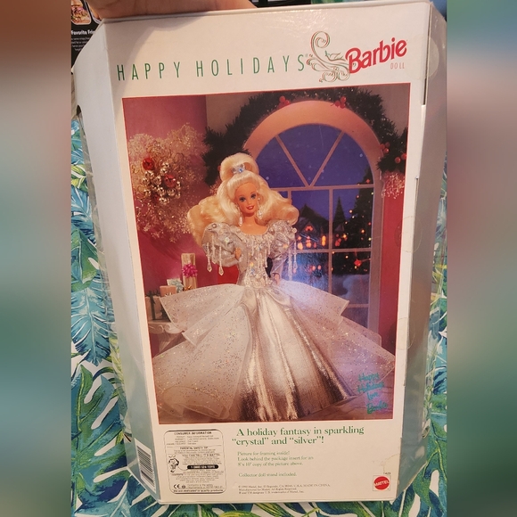 1992 Holiday Barbie - Picture 5 of 7